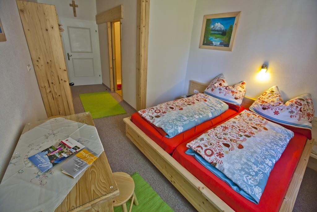 Kirchenwirt Inn Kreuzen  Zimmer foto